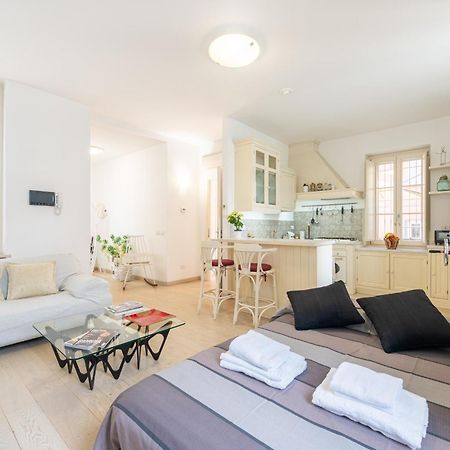 Teatro Regio Exclusive Apartment Парма Екстер'єр фото