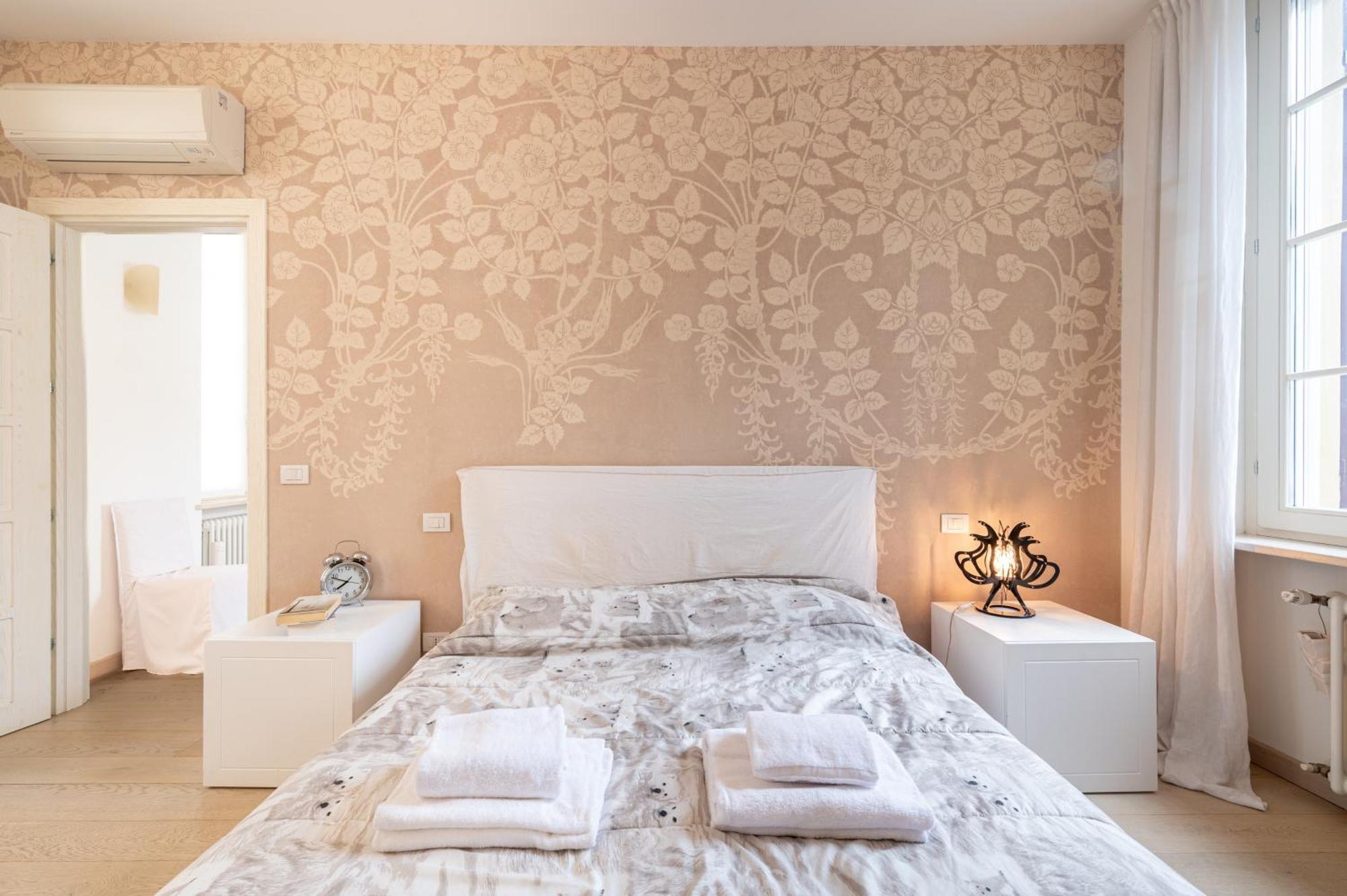 Teatro Regio Exclusive Apartment Парма Екстер'єр фото